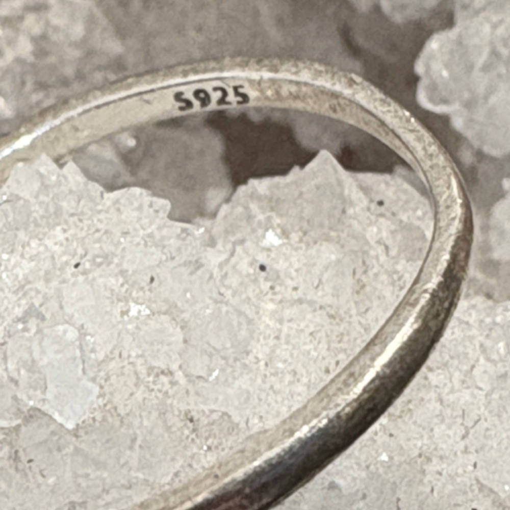 Sterling Silver Lotus Ring w/ Clear  Quartz - Picture 3 of 4